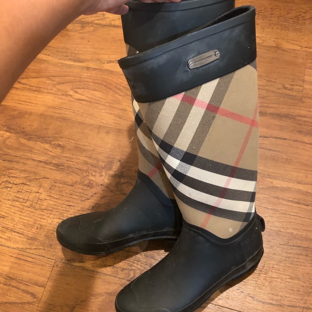 Burberry rain boots